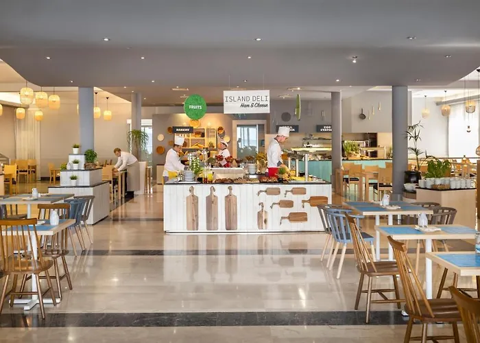 Sunny Krk By Valamar 크르크