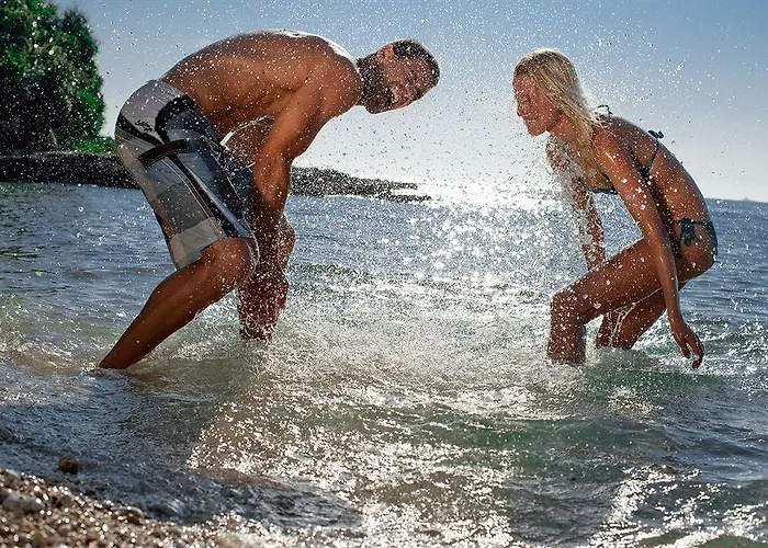 Sunny Krk By Valamar 호텔 3*