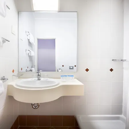 Sunny Krk By Valamar 酒店 克尔克