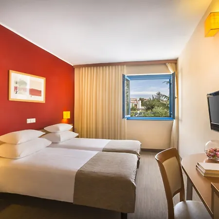 酒店 Sunny Krk By Valamar 3*